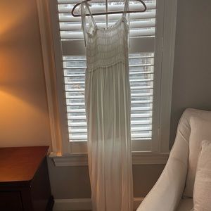 White maxi dress